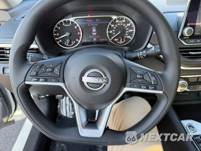 2025 Nissan Altima SV - zdjęcie 15 z 22 - miniatura