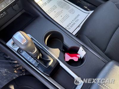 2025 Nissan Altima SV - zdjęcie 18 z 22 - miniatura