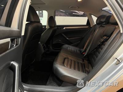 2017 Volkswagen Passat V6 SEL Premium - zdjęcie 18 z 50 - miniatura
