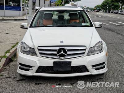 2012 Mercedes-Benz C 300 4MATIC Sedan - zdjęcie 2 z 46 - miniatura