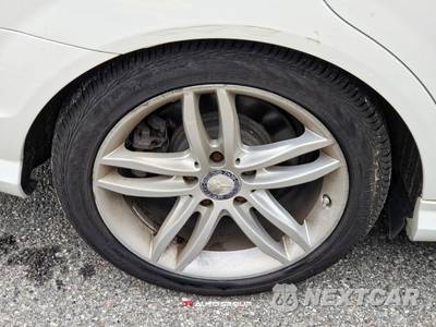 2012 Mercedes-Benz C 300 4MATIC Sedan - zdjęcie 15 z 46 - miniatura