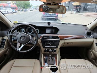 2012 Mercedes-Benz C 300 4MATIC Sedan - zdjęcie 24 z 46 - miniatura