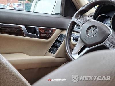 2012 Mercedes-Benz C 300 4MATIC Sedan - zdjęcie 27 z 46 - miniatura