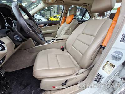 2012 Mercedes-Benz C 300 4MATIC Sedan - zdjęcie 43 z 46 - miniatura
