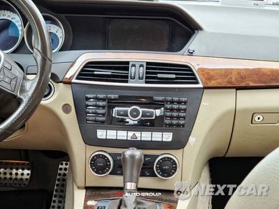 2012 Mercedes-Benz C 300 4MATIC Sedan - zdjęcie 34 z 46 - miniatura