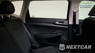 2025 Volkswagen Taos SE Black - zdjęcie 41 z 50 - miniatura