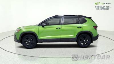 2025 Volkswagen Taos SE Black - zdjęcie 5 z 50 - miniatura