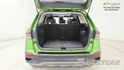 2025 Volkswagen Taos SE Black - zdjęcie 29 z 50 - miniatura