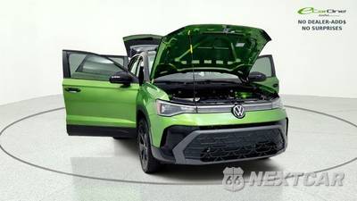 2025 Volkswagen Taos SE Black - zdjęcie 12 z 50 - miniatura