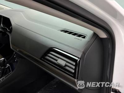 2019 Volkswagen Jetta SEL - zdjęcie 30 z 42 - miniatura