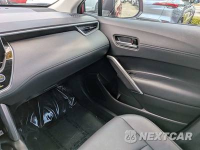 2023 Toyota Corolla Cross XLE - zdjęcie 19 z 33 - miniatura