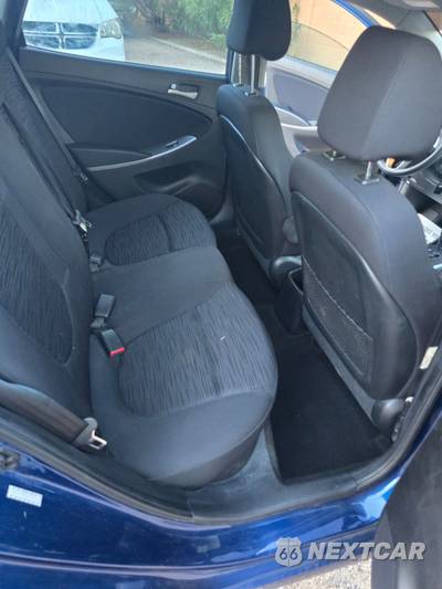 2016 Hyundai Accent SE Hatchback - zdjęcie 7 z 14 - miniatura