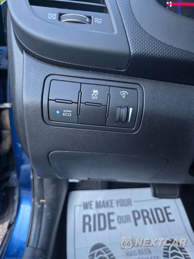 2016 Hyundai Accent SE Hatchback - zdjęcie 13 z 14 - miniatura