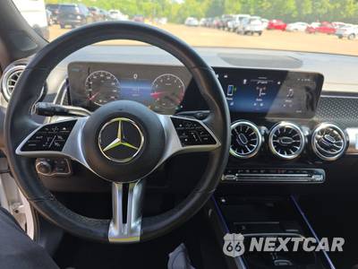 2025 Mercedes-Benz GLB 250 4MATIC - zdjęcie 11 z 30 - miniatura