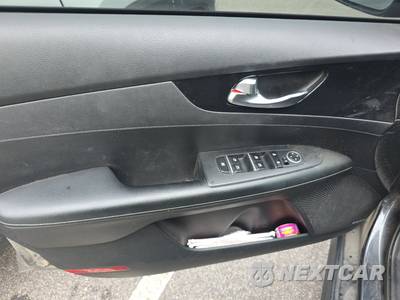 2021 Kia Forte GT-Line - zdjęcie 9 z 24 - miniatura