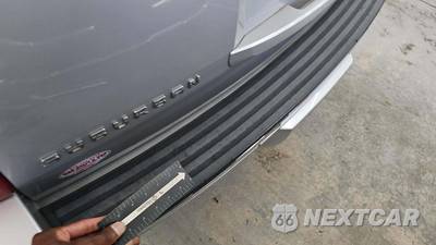 2012 Chevrolet Suburban 1500 LTZ 1LZ - zdjęcie 22 z 60 - miniatura