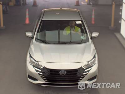 2024 Nissan Versa SV - zdjęcie 2 z 23 - miniatura