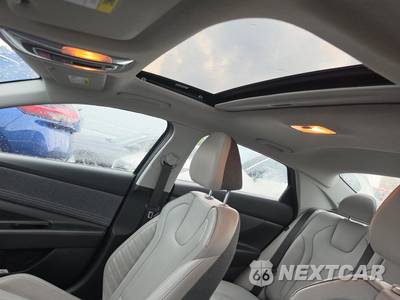 2025 Hyundai Elantra Hybrid Limited - zdjęcie 18 z 25 - miniatura
