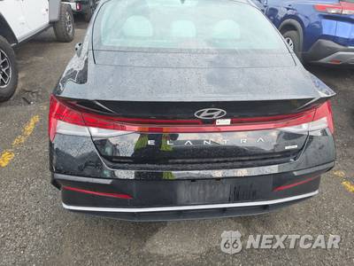 2025 Hyundai Elantra Hybrid Limited - zdjęcie 5 z 25 - miniatura