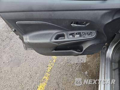 2024 Nissan Versa SV - zdjęcie 9 z 33 - miniatura