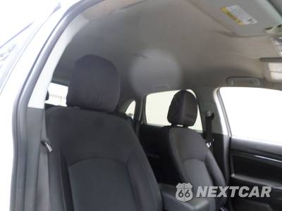 2014 Mitsubishi Outlander Sport ES - zdjęcie 12 z 23 - miniatura