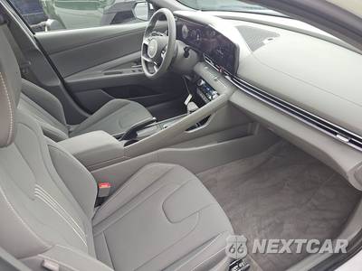 2024 Hyundai Elantra SEL - zdjęcie 8 z 33 - miniatura