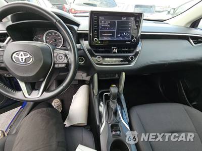 2022 Toyota Corolla Cross LE - zdjęcie 11 z 27 - miniatura