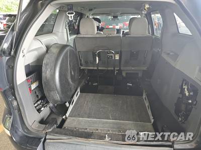 2019 Toyota Sienna L 7-Passenger 119.3" WB - zdjęcie 16 z 60 - miniatura