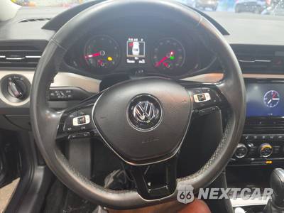 2022 Volkswagen Passat 2.0T SE - zdjęcie 10 z 22 - miniatura