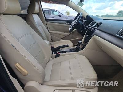 2014 Volkswagen Passat 1.8T SE - zdjęcie 8 z 37 - miniatura