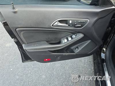 2015 Mercedes-Benz CLA 250 - zdjęcie 9 z 43 - miniatura