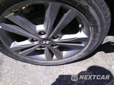 2017 Hyundai Elantra Value Edition Sedan - zdjęcie 40 z 53 - miniatura