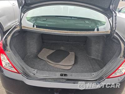 2019 Nissan Versa Sedan SV - zdjęcie 16 z 32 - miniatura