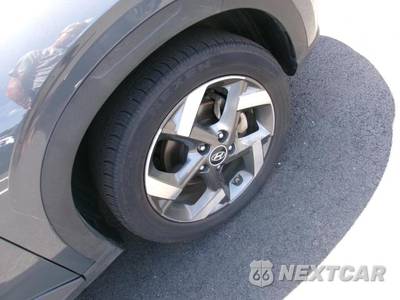 2025 Hyundai Venue SEL - zdjęcie 12 z 25 - miniatura