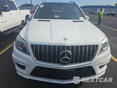 2015 Mercedes-Benz GL 550 4MATIC - zdjęcie 2 z 34 - miniatura