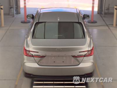 2026 Toyota Camry LE - zdjęcie 5 z 19 - miniatura