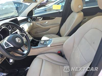 2017 Mercedes-Benz C 300 4MATIC Sedan - zdjęcie 7 z 43 - miniatura