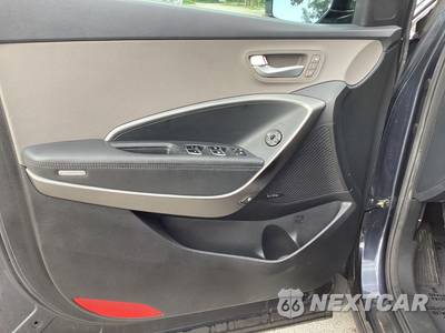 2017 Hyundai Santa Fe Limited Ultimate - zdjęcie 21 z 29 - miniatura