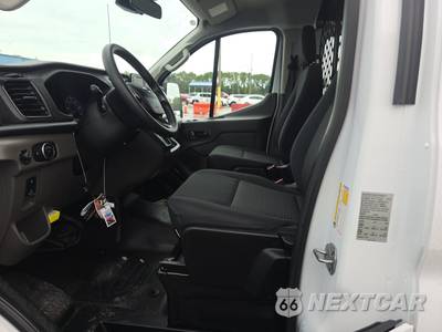 2025 Ford Transit 250 Cargo Van Low Roof 130.0" WB - zdjęcie 7 z 22 - miniatura