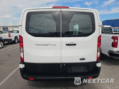 2025 Ford Transit 250 Cargo Van Low Roof 130.0" WB - zdjęcie 5 z 22 - miniatura