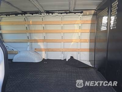 2025 Chevrolet Express 2500 Cargo Van 1WT 135.0" WB - zdjęcie 13 z 29 - miniatura