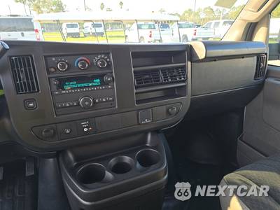 2025 Chevrolet Express 2500 Cargo Van 1WT 135.0" WB - zdjęcie 11 z 29 - miniatura