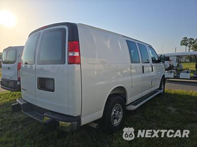 2025 Chevrolet Express 2500 Cargo Van 1WT 135.0" WB - zdjęcie 4 z 29 - miniatura