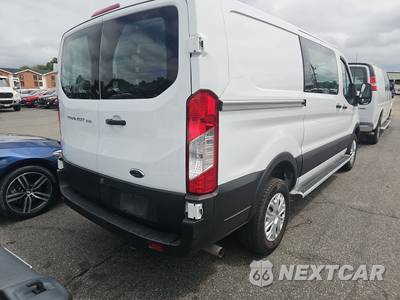 2025 Ford Transit 250 Cargo Van Low Roof 130.0" WB - zdjęcie 4 z 25 - miniatura