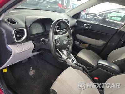 2025 Hyundai Venue SEL - zdjęcie 11 z 45 - miniatura
