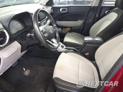 2025 Hyundai Venue SEL - zdjęcie 7 z 45 - miniatura