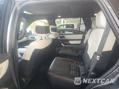 2023 Toyota Sequoia Capstone - zdjęcie 13 z 19 - miniatura