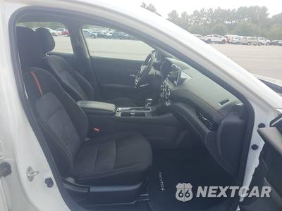 2025 Nissan Sentra SR - zdjęcie 8 z 21 - miniatura
