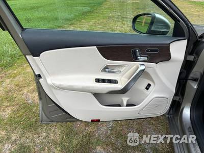 2021 Mercedes-Benz A 220 - zdjęcie 12 z 35 - miniatura