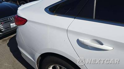 2016 Hyundai Sonata SE - zdjęcie 30 z 39 - miniatura